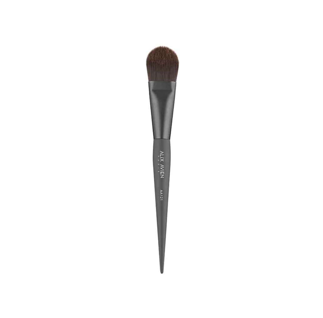 Flat foundation brush